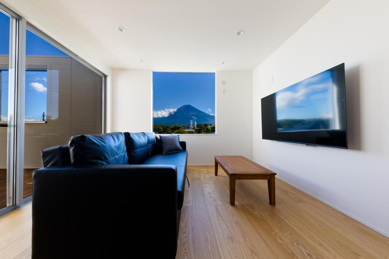 Frame View Mt.Fuji -West- Villa ฟูจิคาวากุจิโกะ ภายนอก รูปภาพ